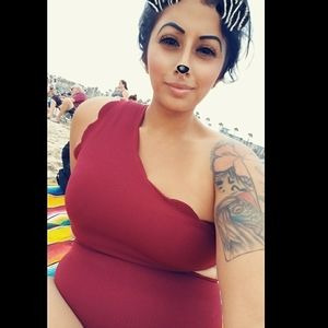 Meet your Posher, Christina